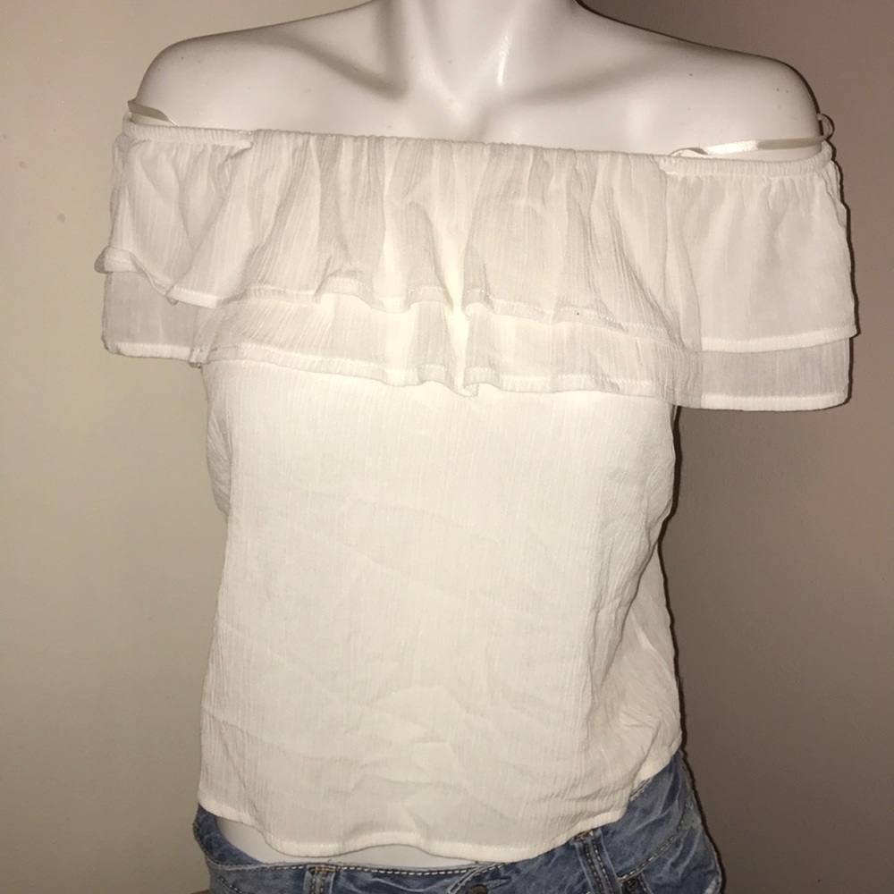 New women’s S white ruffle blouse off shoulder